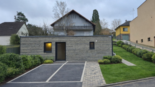 Chalet en bois, local professionnel : Kléta 50m² par Hédonia