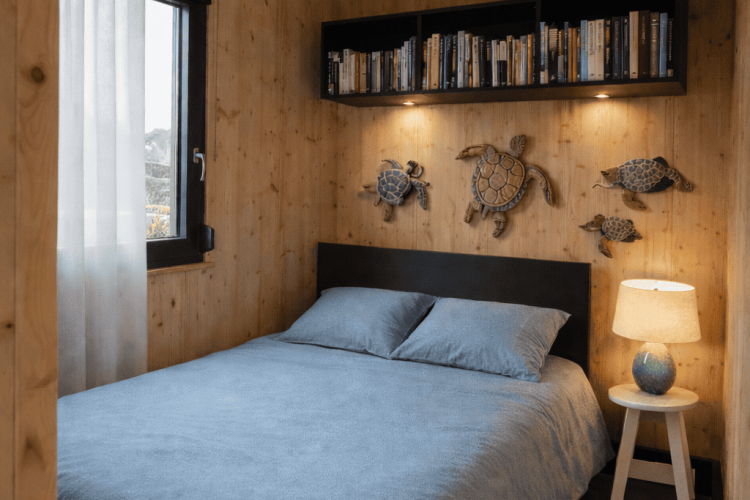 Chambre douillette près de la plage dans un chalet